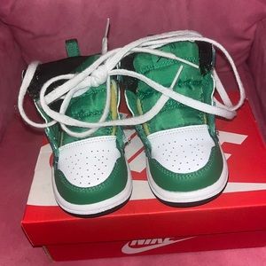 Jordan 1 green & white